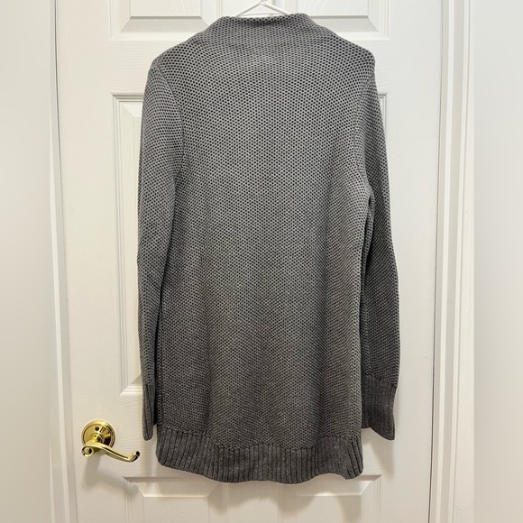 Duluth Trading Honeycomb Mock Neck Sweater Size Medium - Picture 2 of 5